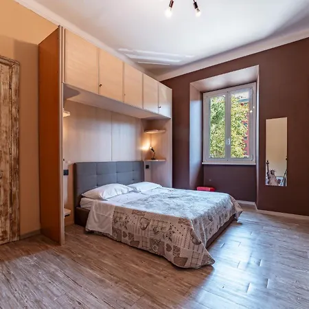 Appartement Claudio's Flat - Metro Re Di Rome