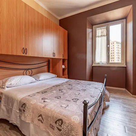 Claudio's Flat - Metro Re Di Appartement