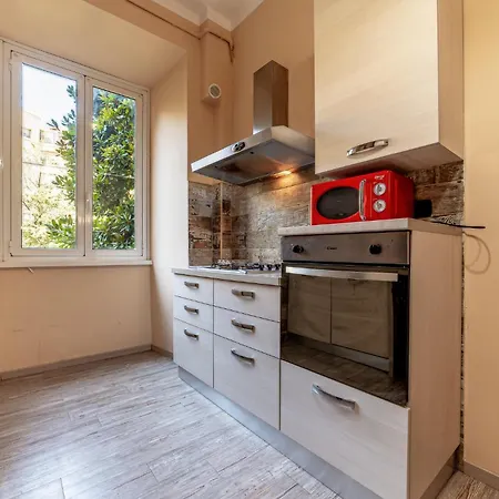 Claudio's Flat - Metro Re Di Rome